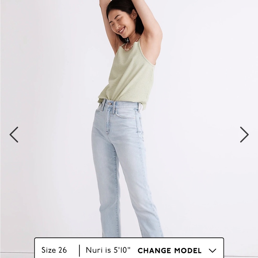 NWT Classic Straight Full-Length Jeans in Fitzgerald Wash